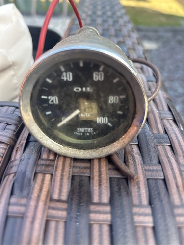 Smiths retro car - retro, pressure