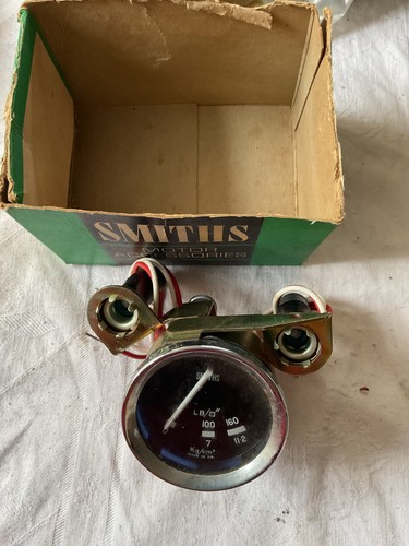Smiths pressure gauge - pressure,