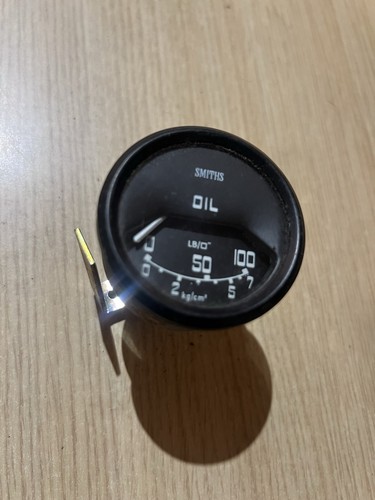 Smiths oil guage very good - smiths,