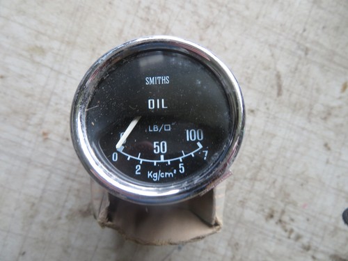Smiths oil pressure gauge - oil, 2