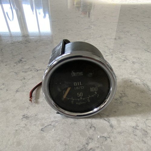 Smiths oil pressure gauge - smiths,