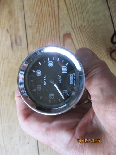 Car oil pressure - gauge,