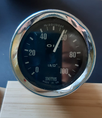 Vintage smiths oil - smiths, pressure